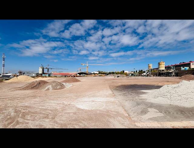 22,489M² INDUSTRIAL YARD TO LET IN CHAMDOR